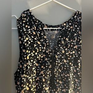 Multi-colored dotted dress with elastic cinched waist and quarter zipp